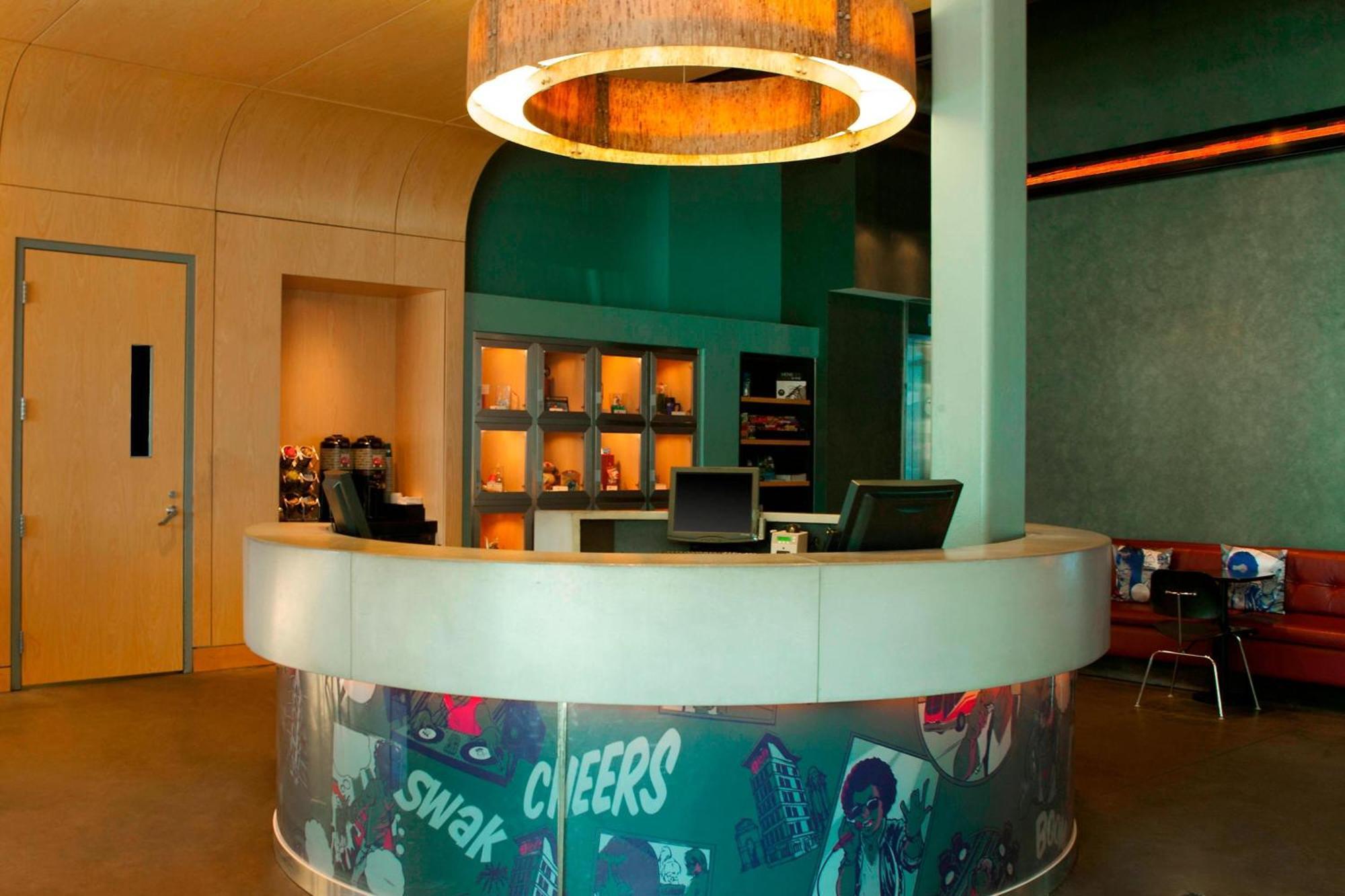 Aloft Минеаполис Екстериор снимка